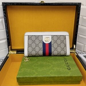 <AUTHENTIC>Gucci  wallet